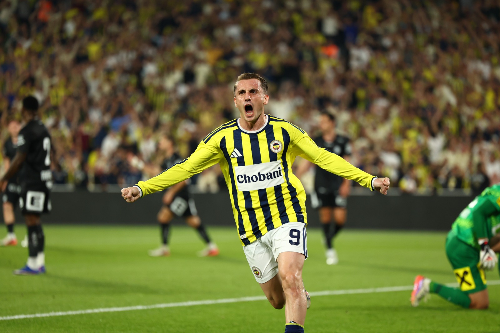 Fenerbahçe, avantaj elde etti 3 Fenerbahçe, avantaj elde etti