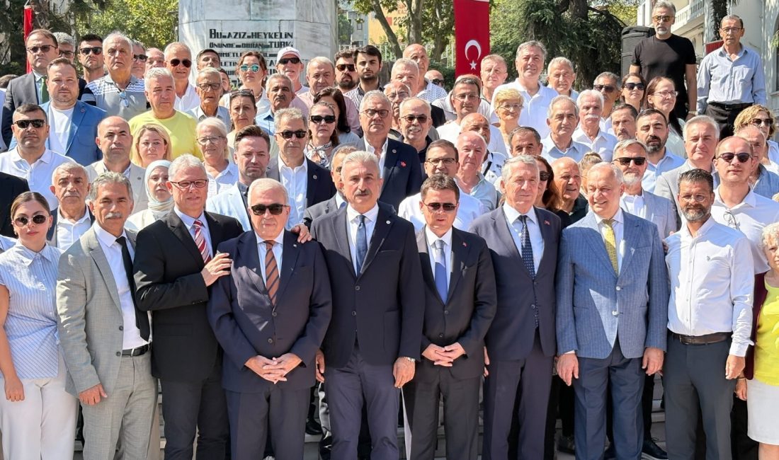 Cumhuriyet Halk Partisi’nde 91 milletvekilinin istifasıyla başlayan ayrılık süreci Bursa’da