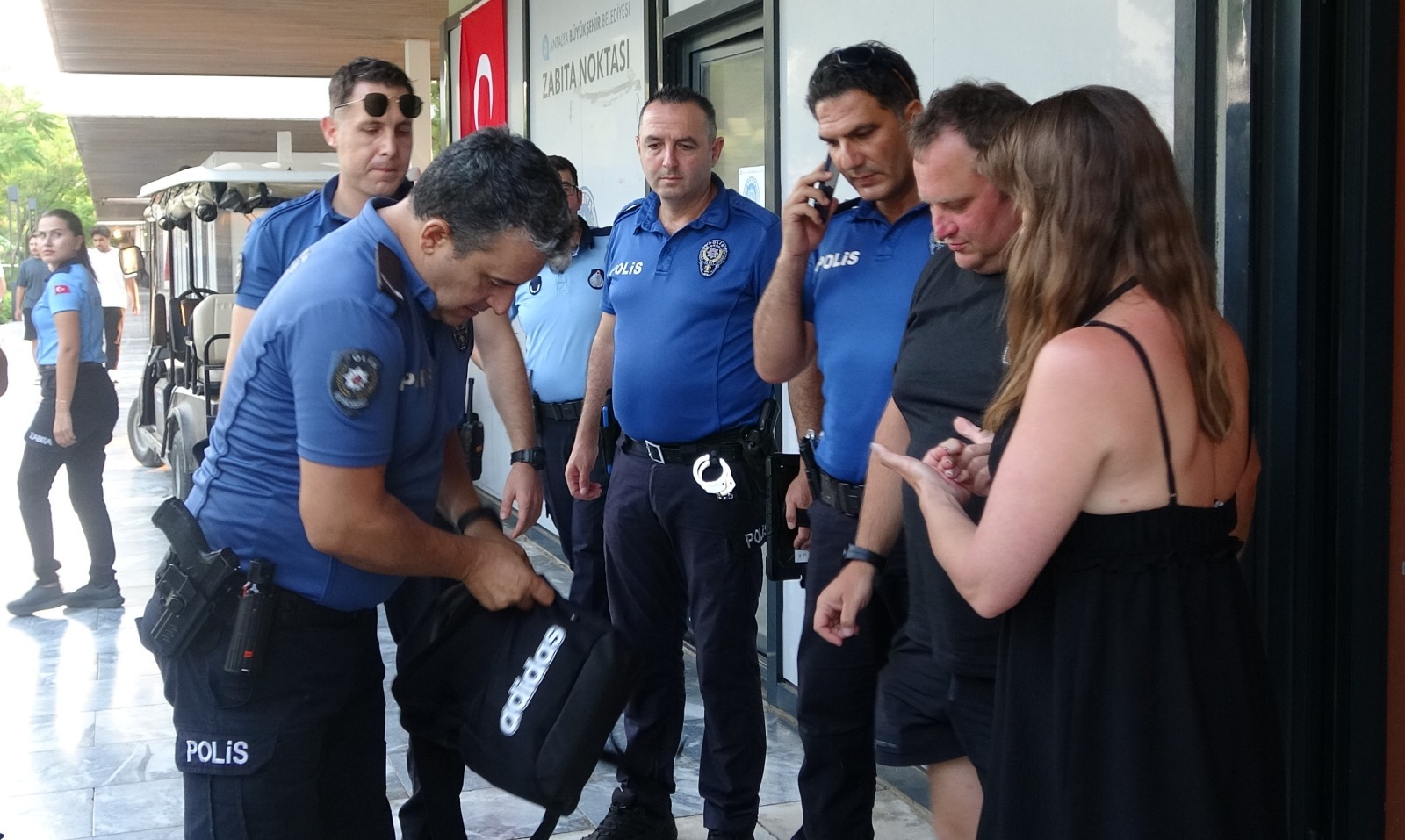 Plaj faresi takip sistemi ile yakalandı 1 Plaj faresi takip sistemi ile yakalandı