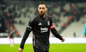 Beşiktaş'ın takım kaptanı ve Afyonkarahisarlı milli futbolcumuz Orkun Kökçü, anneannesi
