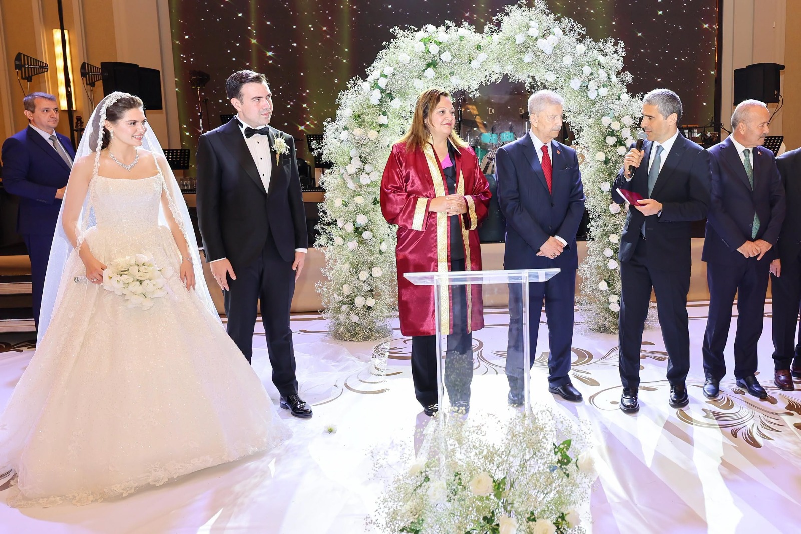Arabacı ve Kocaşaban ailelerinin mutlu günü
