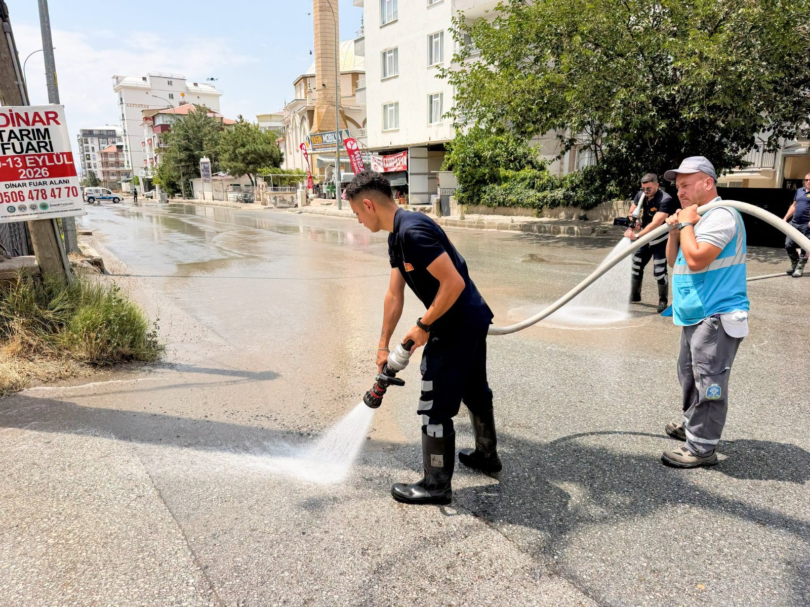 Sandıklı Belediyesi, ilçenin daha temiz ve düzenli bir görünüme kavuşması