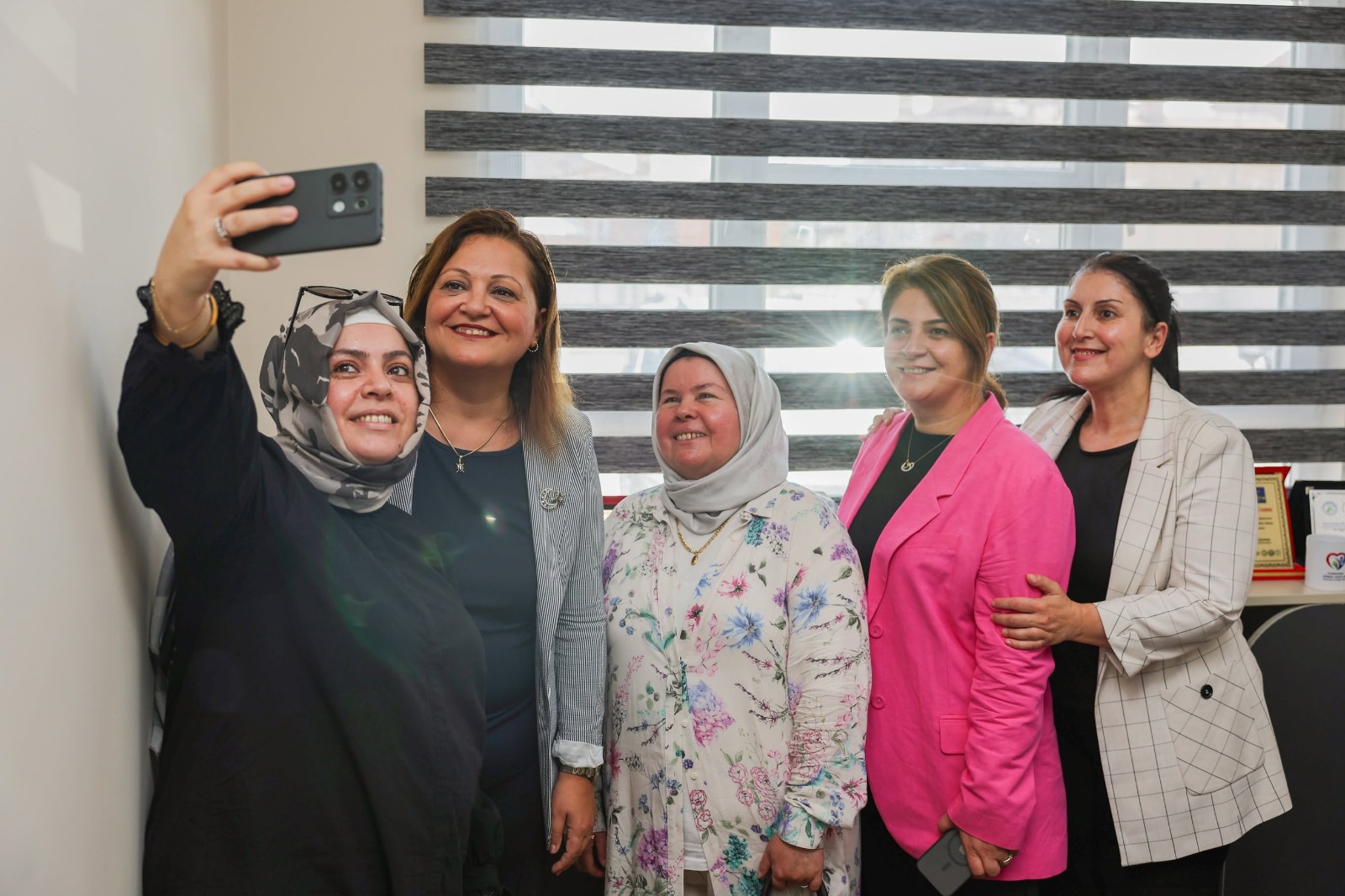 Başkan Burcu Köksal, otizmli bireyler ve aileleriyle buluştu