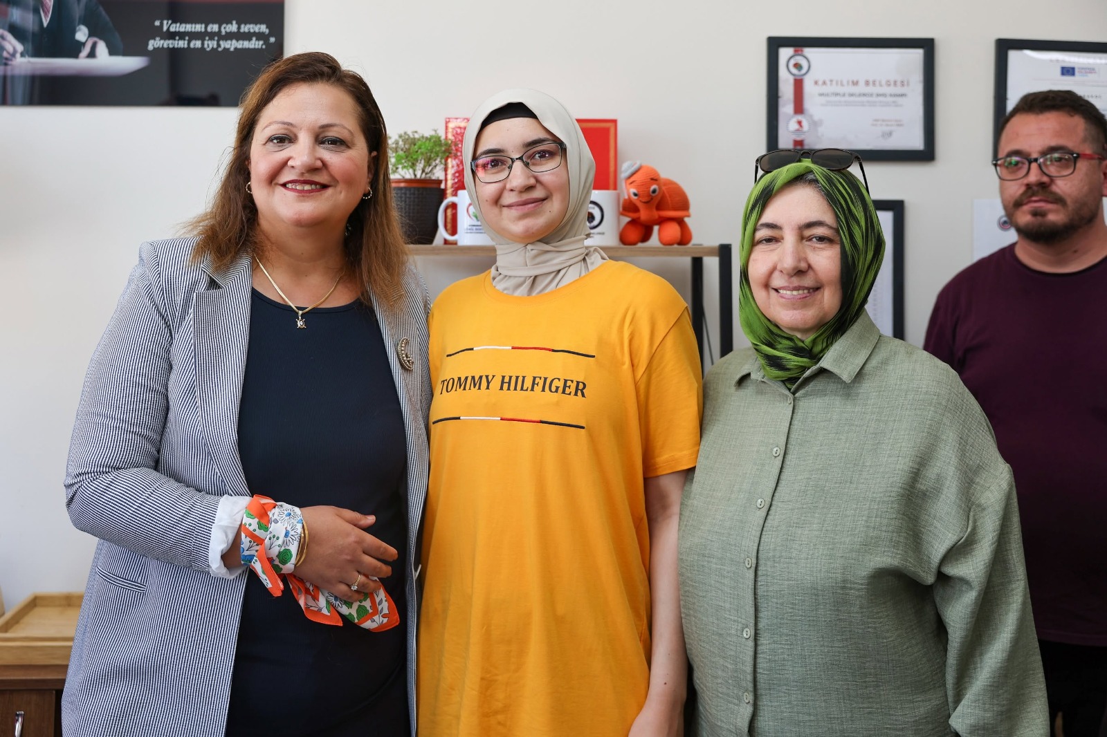 Başkan Burcu Köksal, otizmli bireyler ve aileleriyle buluştu