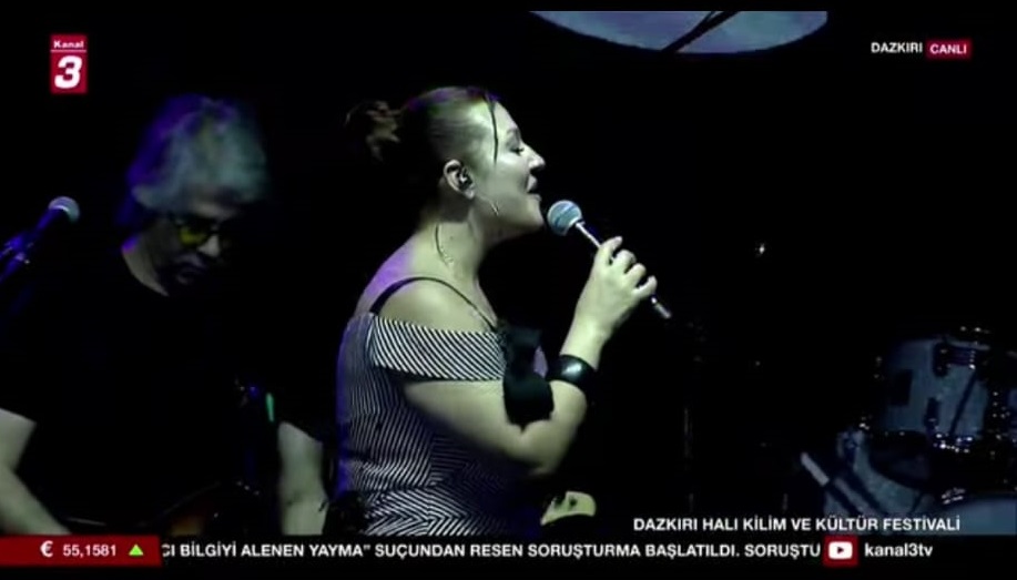 Dazkırı Festivali'nde Kandemir coşkusu (Kanal 3'ten canlı) 2 Dazkırı Festivali'nde Kandemir coşkusu (Kanal 3'ten canlı)