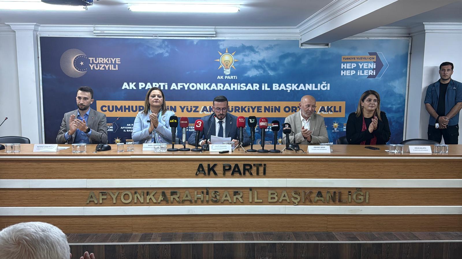 AK Parti Afyonkarahisar’da 25. yılını kutladı 5 AK Parti Afyonkarahisar’da 25. yılını kutladı