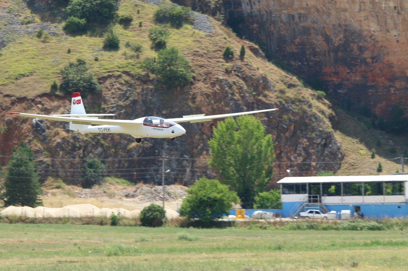 Vatandaşlar, kısa süreliğine ‘pilot' olabiliyor 3 Vatandaşlar, kısa süreliğine ‘pilot' olabiliyor