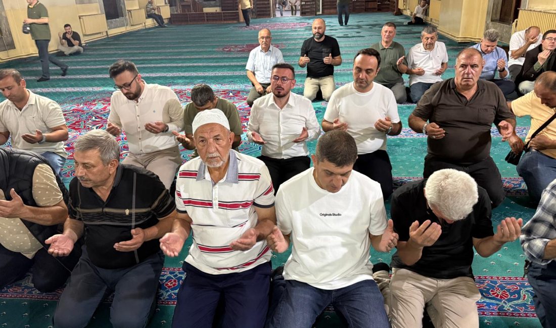 AK Parti’nin 25. kuruluş yıl dönümü kapsamında Afyonkarahisar’da anlamlı bir