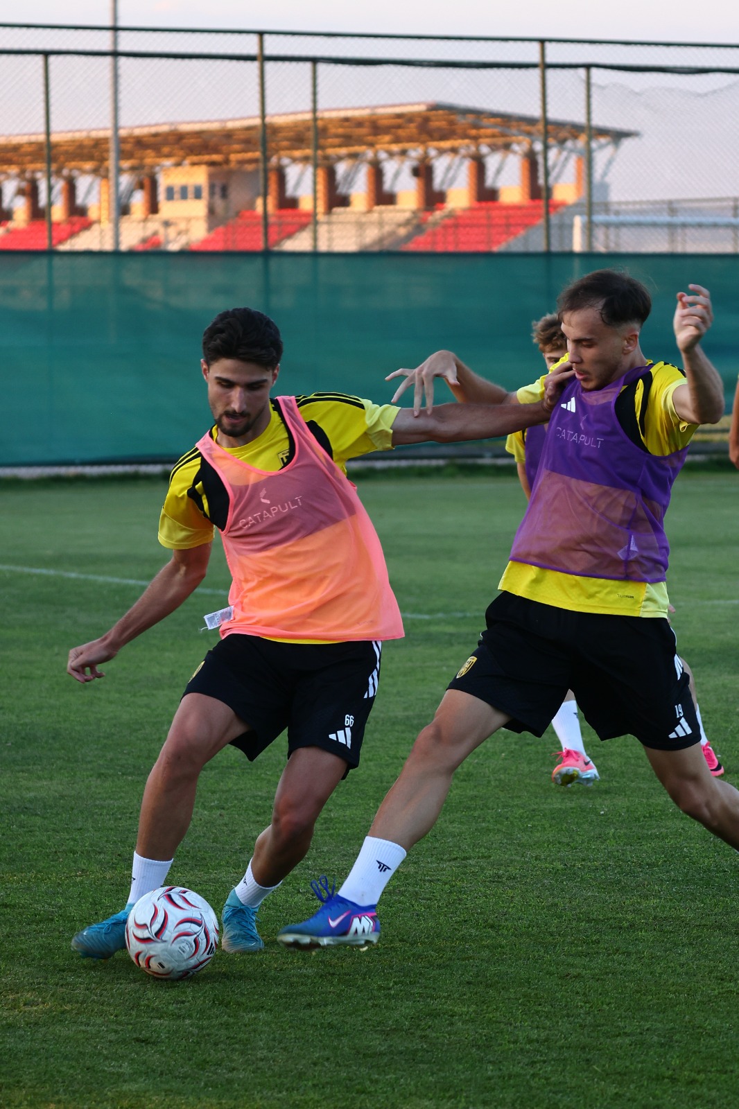 Aliağa FK’nin Afyon kampı başladı 1 Aliağa FK’nin Afyon kampı başladı