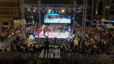 Afyonkarahisar’da düzenlenen İller Arası Muay Thai Şampiyonası’nın Gala Gecesi, Türkiye’nin