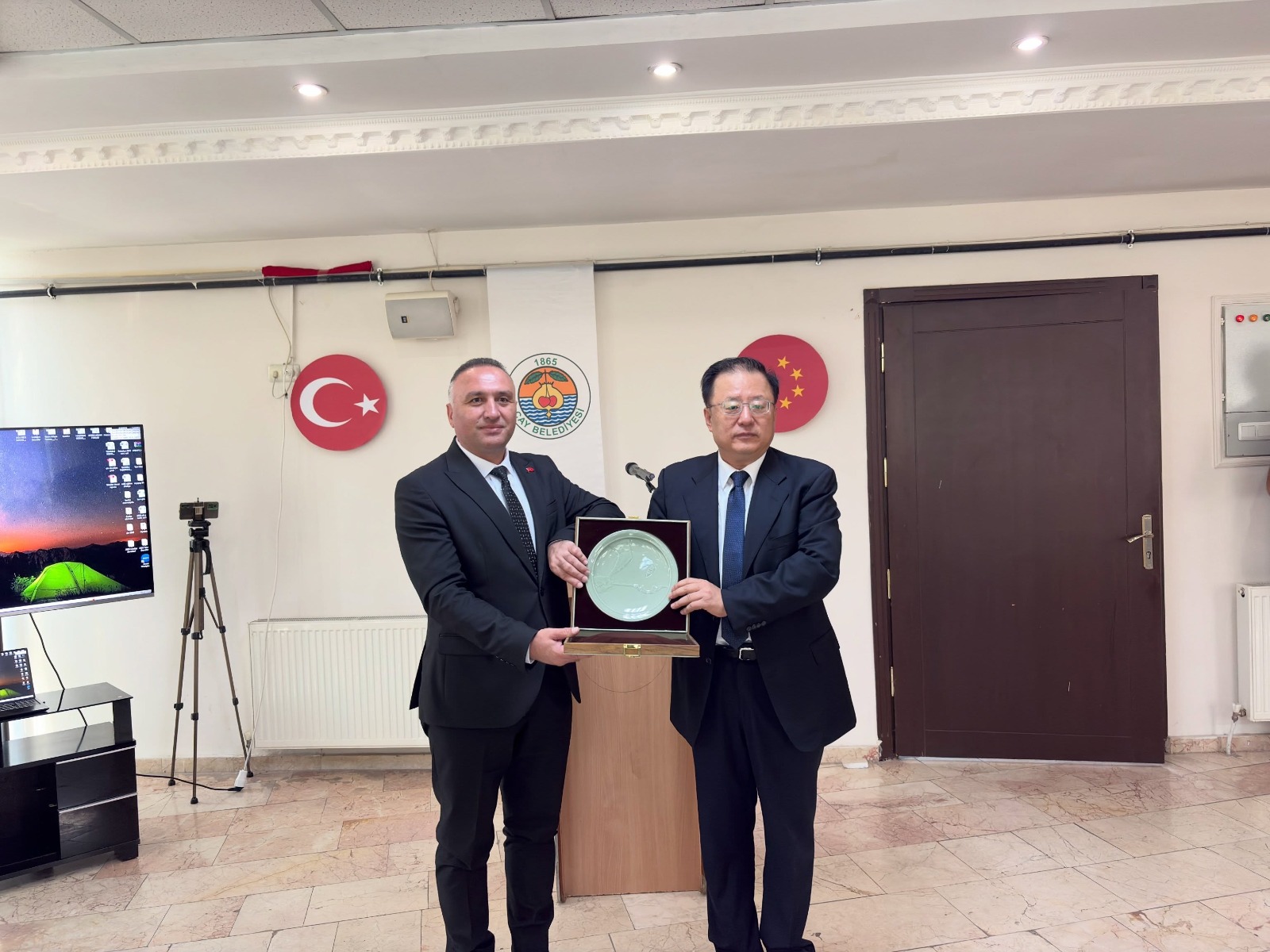 Çay ile Shaoxing arasındaki dostluk güçleniyor