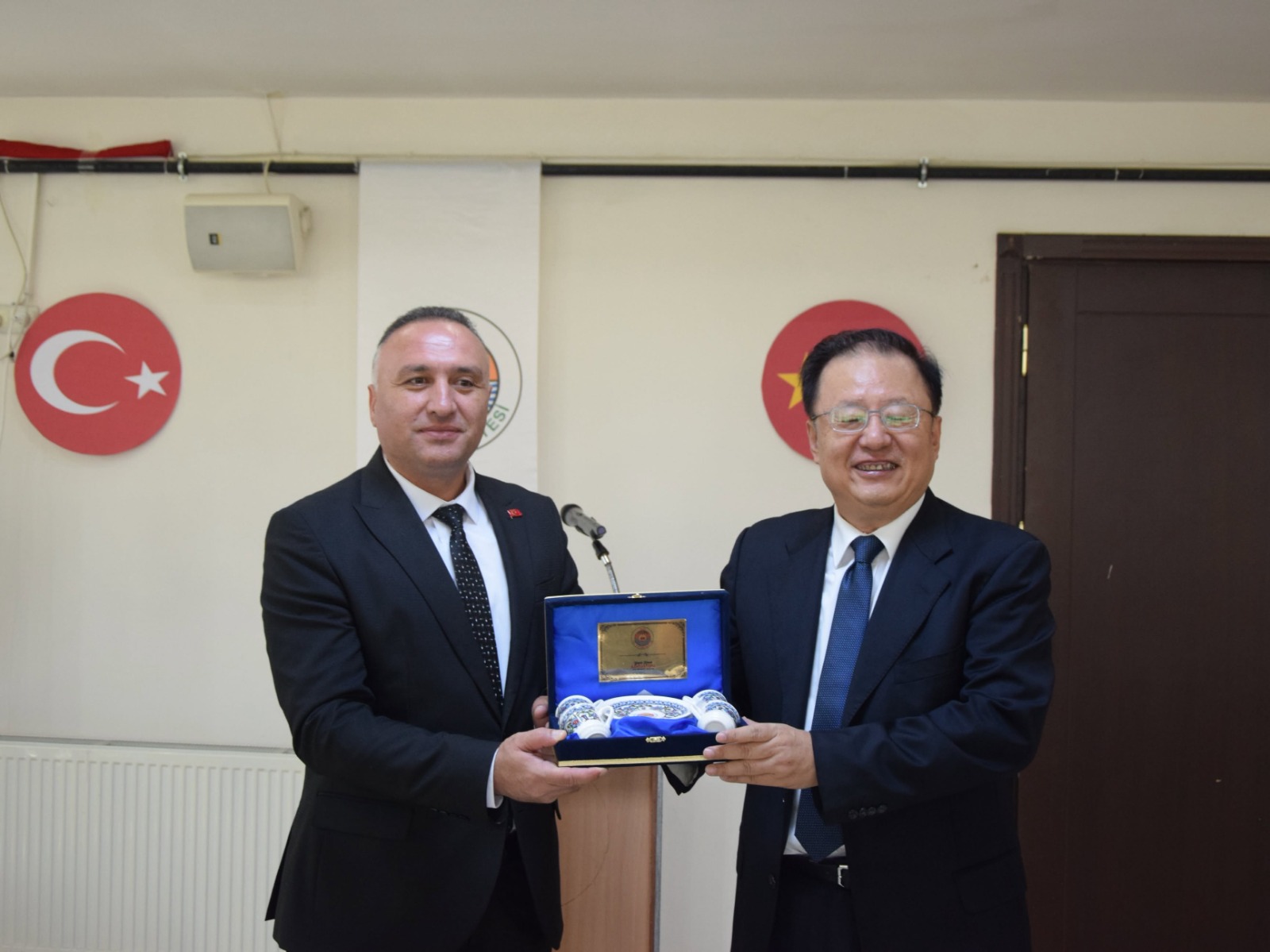 Çay ile Shaoxing arasındaki dostluk güçleniyor