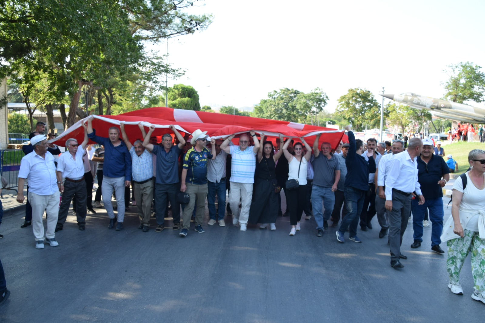 “Balıkesir’de İYİ Parti’nin iktidar ayak seslerini gördük” 5 “Balıkesir’de İYİ Parti’nin iktidar ayak seslerini gördük”