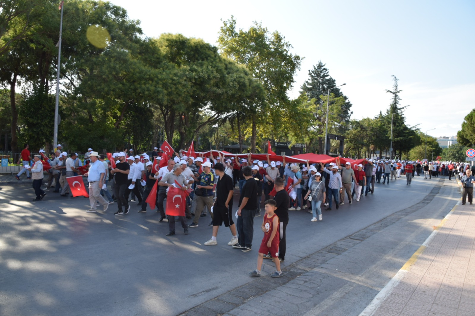 “Balıkesir’de İYİ Parti’nin iktidar ayak seslerini gördük” 3 “Balıkesir’de İYİ Parti’nin iktidar ayak seslerini gördük”