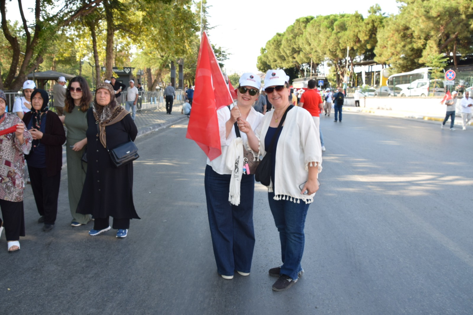 “Balıkesir’de İYİ Parti’nin iktidar ayak seslerini gördük” 7 “Balıkesir’de İYİ Parti’nin iktidar ayak seslerini gördük”