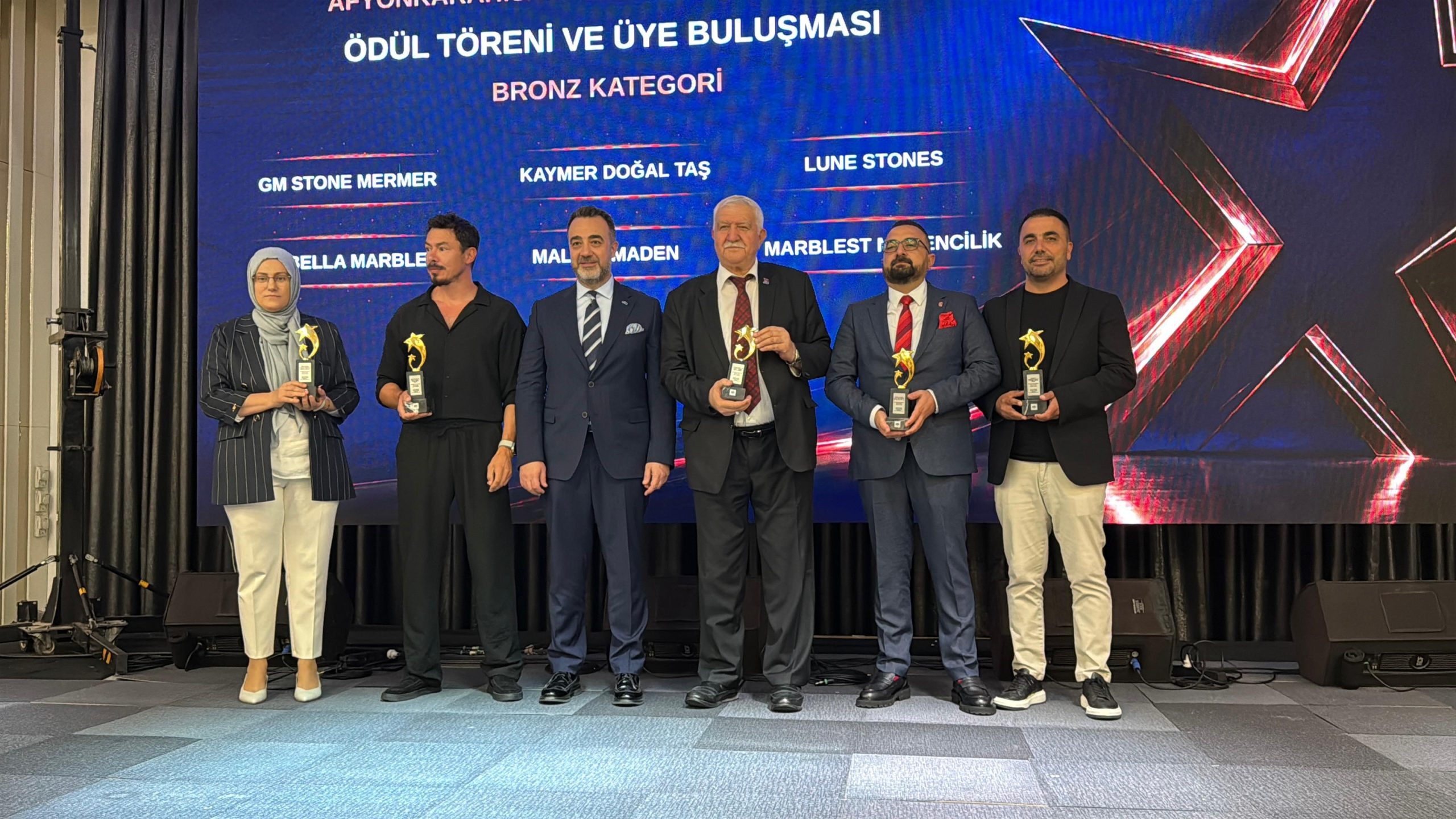 Mabella Marble ve Marmosium Mermer’e ihracat ödülü 1 Mabella Marble ve Marmosium Mermer’e ihracat ödülü