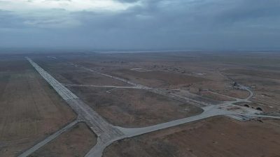 Ebu Zuhur’a atılan bombalar, yalnızca Suriye’deki bir hava üssünün pistini