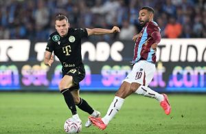 Trabzonspor, UEFA Avrupa Ligi play-off turu ilk maçında Ferencvaros'a 1-0