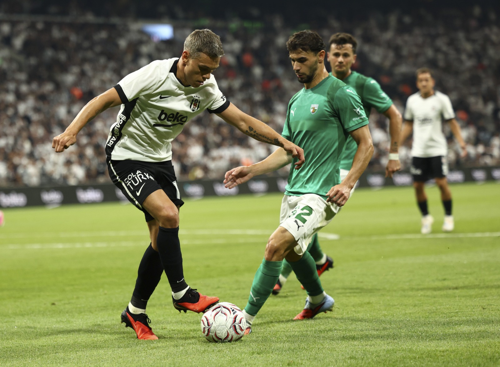 Beşiktaş, Avrupa'da tur kapısını araladı 1 Beşiktaş, Avrupa'da tur kapısını araladı