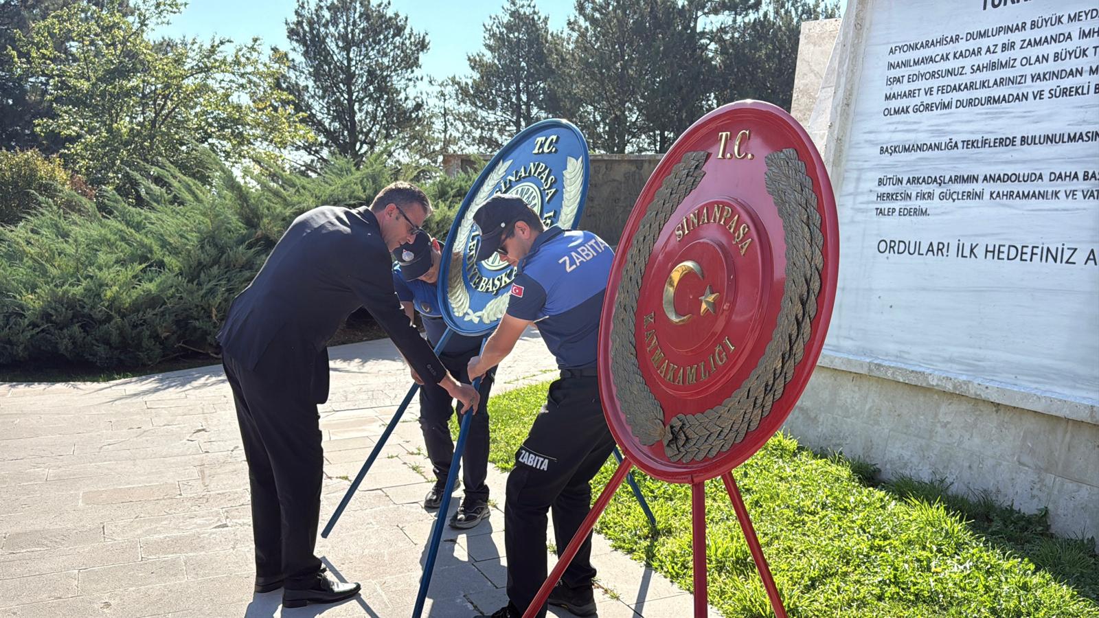 SİNANPAŞA’DA ANMA TÖRENİ