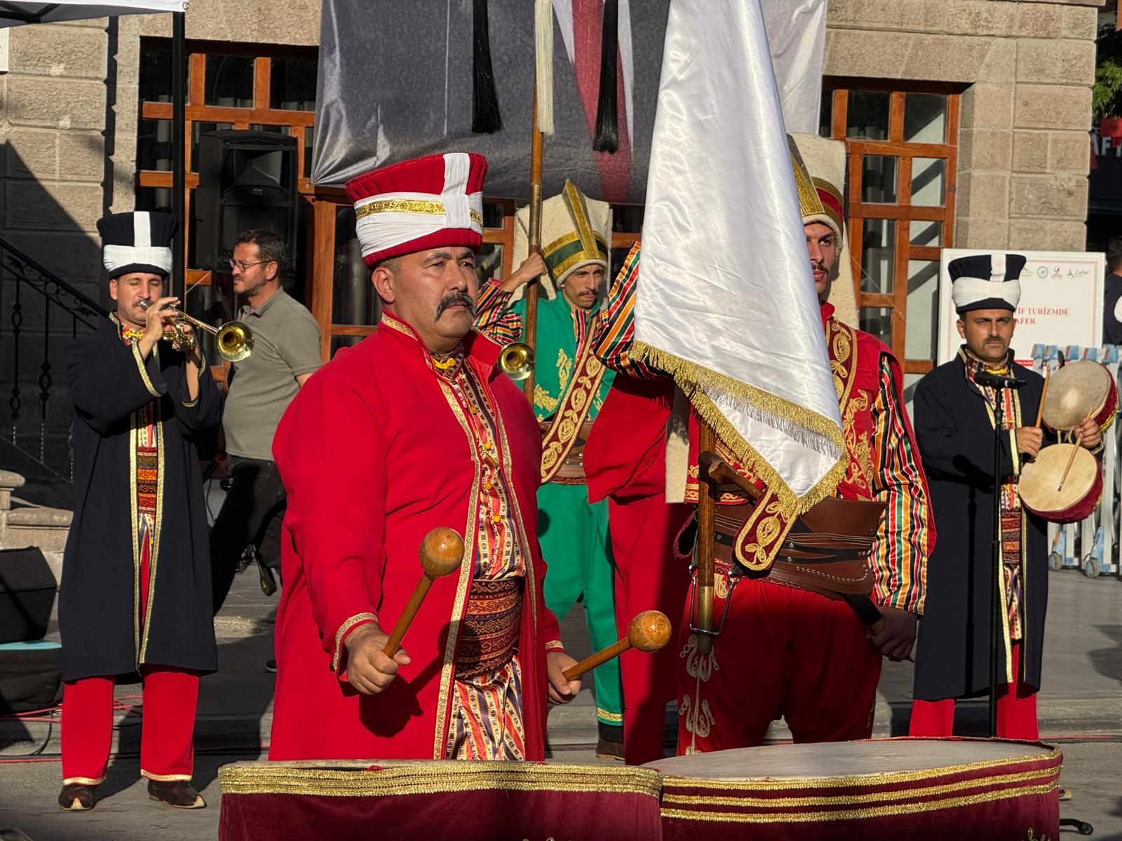 Afyonkarahisar’da kurtuluş coşkusu 3 Afyonkarahisar’da kurtuluş coşkusu