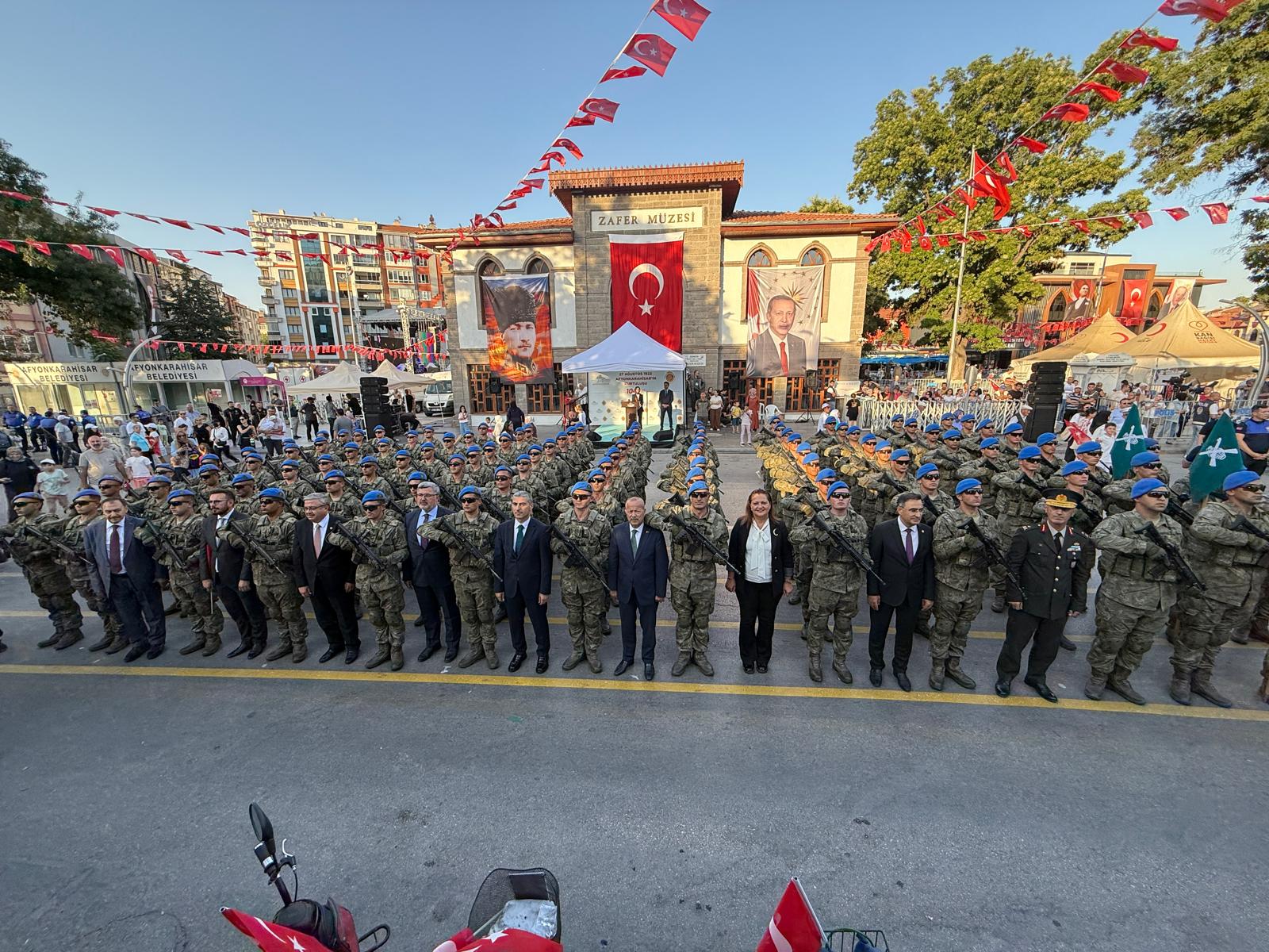 Afyonkarahisar’ın düşman işgalinden kurtuluşunun yıl dönümü dolayısıyla düzenlenen Kurtuluş Günü
