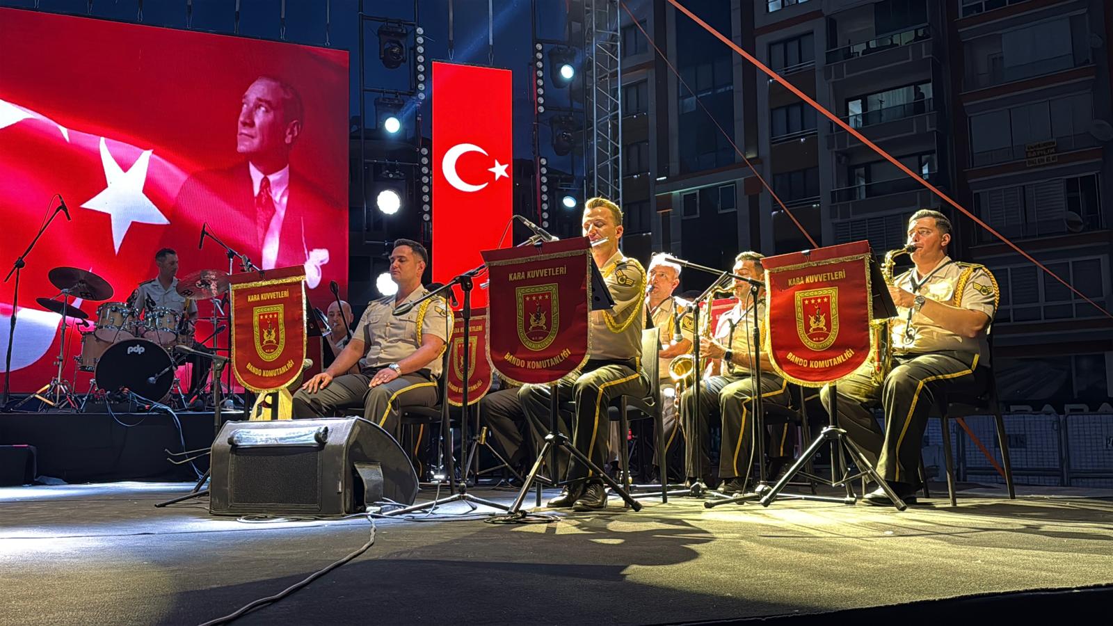 Zaferin Ezgileri Afyonkarahisar’da yankılandı