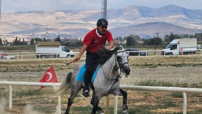 Afyonkarahisar´da Büyük Taarruz’un 104. Yılı etkinlikleri kapsamında düzenlenen 11. Rahvan