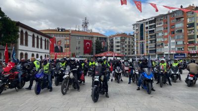 Afyonkarahisar’da 30 Ağustos Zafer Bayramı’nın 104. yıl dönümü dolayısıyla motosiklet