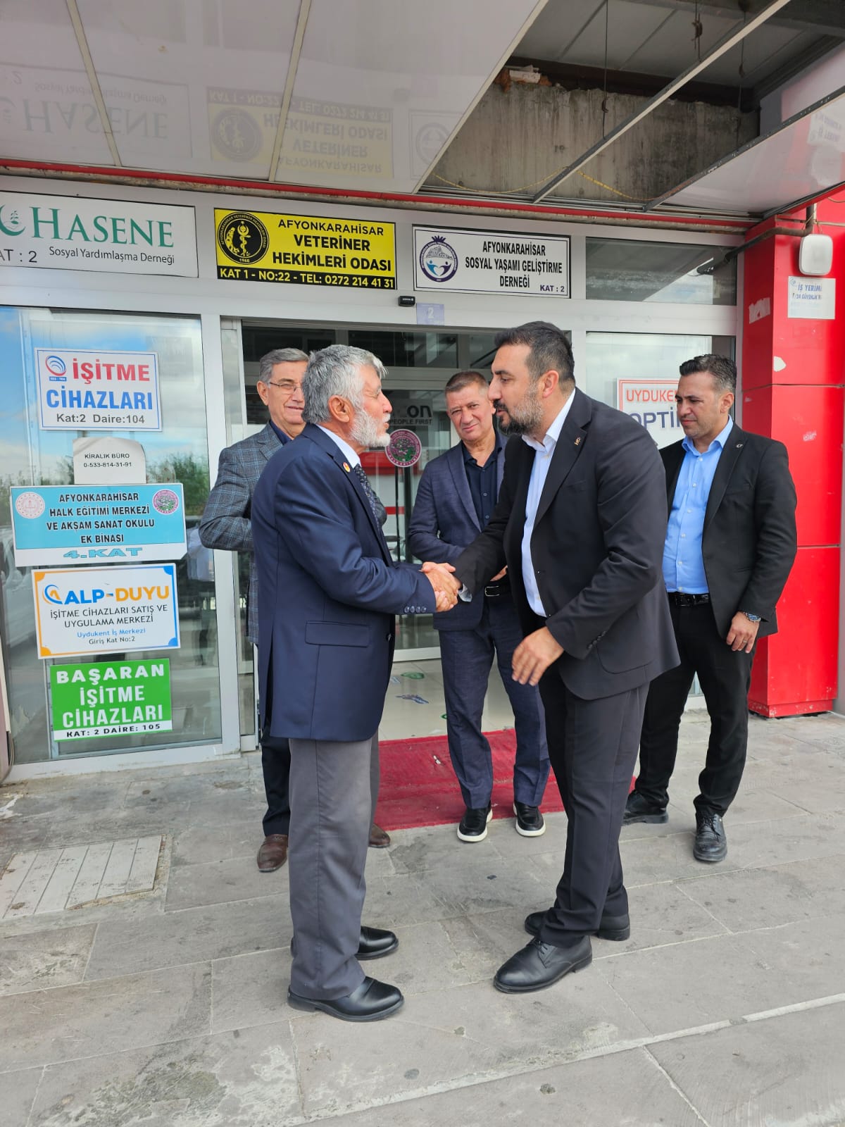 AK Parti İl Başkanı Kavak'ın ilk adresi şehit ve gaziler oldu
