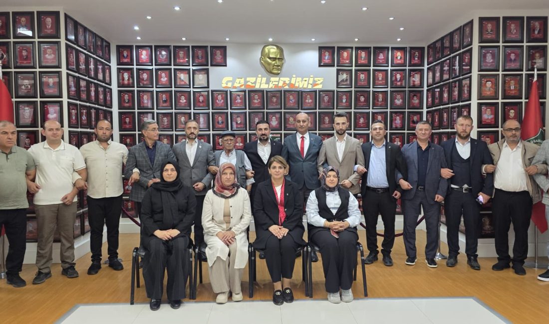 AK Parti Afyonkarahisar İl Başkanı Dr. Özgür Kavak, göreve gelmesinin