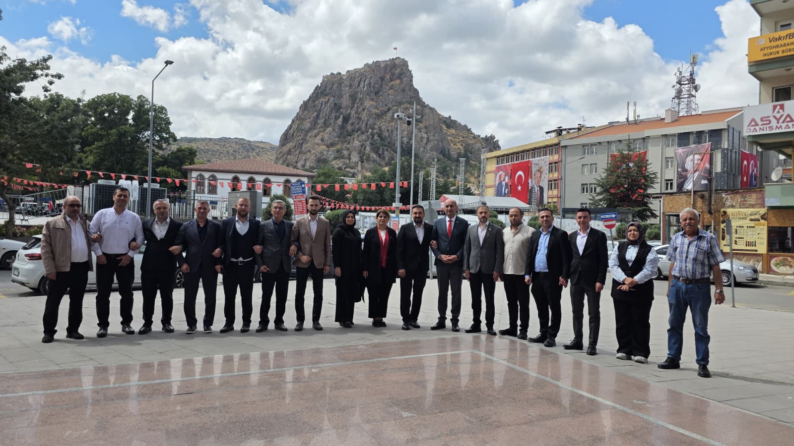 AK Parti İl Başkanı Kavak'ın ilk adresi şehit ve gaziler oldu