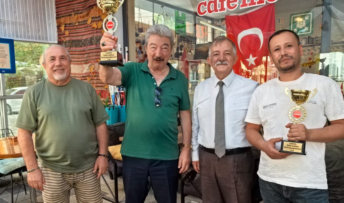 Afyonkarahisar’da Zafer Haftası etkinlikleri kapsamında Cafelife tarafından düzenlenen geleneksel tavla