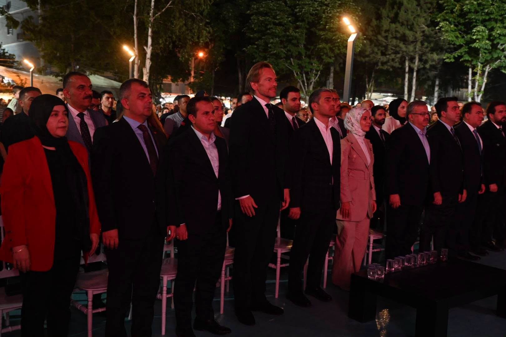 Zara'dan Emirdağ'da türkü şöleni