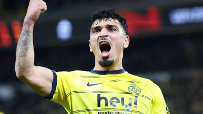 Yeni sezon transfer çalışmalarını sürdüren ve orta saha hattını güçlendirmek