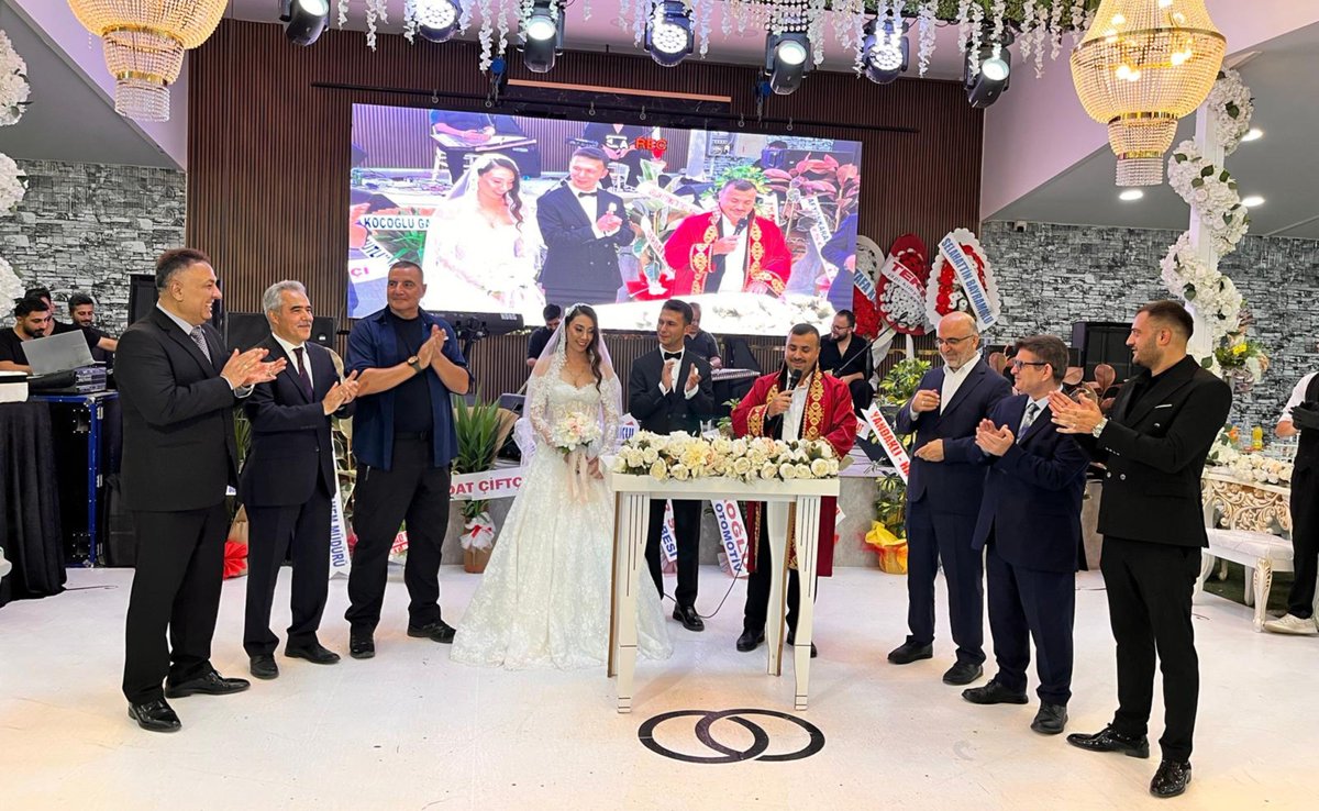 Afyonkarahisar’da Aile ve Nüfus On Yılı’na özel 10. nikâh 2 Afyonkarahisar’da Aile ve Nüfus On Yılı’na özel 10. nikâh
