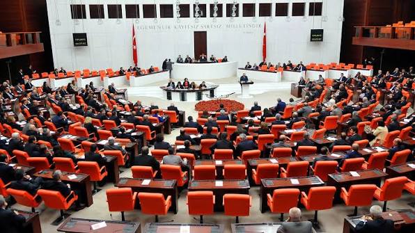 Terörsüz Türkiye Çerçeve Yasa Teklifi kabul edildi: İşte 12 maddelik teklifin detayları! 1 Terörsüz Türkiye Çerçeve Yasa Teklifi kabul edildi: İşte 12 maddelik teklifin detayları!