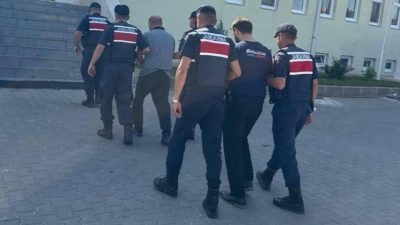 Kırıkkale'nin Keskin ilçesinde köpeklerin kavga etmesi nedeniyle çıkan tartışmada başından