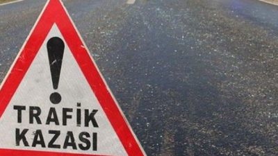 Afyonkarahisar’da otomobil ile ticari taksinin çarpışması sonucu yaşanan trafik kazasında