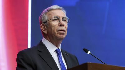 Türk siyasetinde 'Yeni Parti' tartışmaları sürerken gözlerin çevrildiği Ankara Büyükşehir
