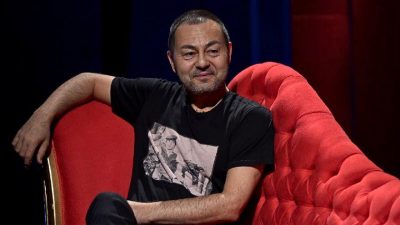 Pop müziğin sevilen ismi Serdar Ortaç’ın hastaneye kaldırıldığı yönündeki iddialar