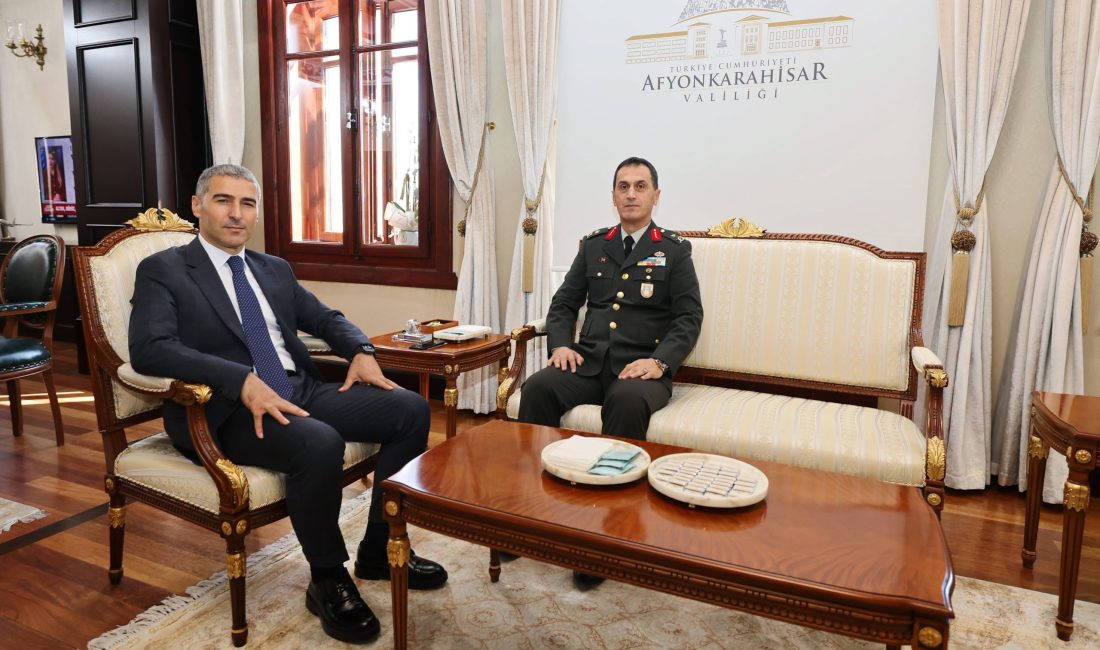 Afyonkarahisar İkmal ve Garnizon Komutanlığı görevine yeni başlayan Tuğgeneral Numan