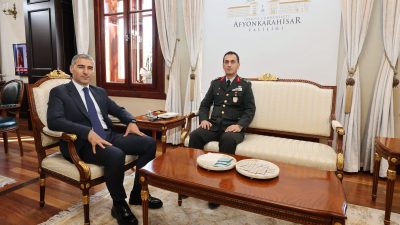 Afyonkarahisar İkmal ve Garnizon Komutanlığı görevine yeni başlayan Tuğgeneral Numan