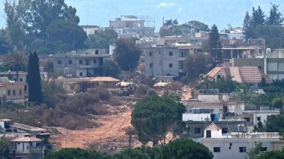 İsrail ordusunun Lübnan'ın güneyindeki saldırıları ateşkese rağmen devam ederken, Nebatiye