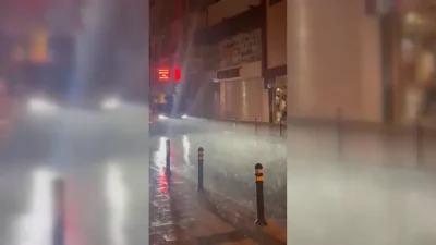 İstanbul'un bazı bölgelerinde gök gürültülü sağanak etkili oldu.
