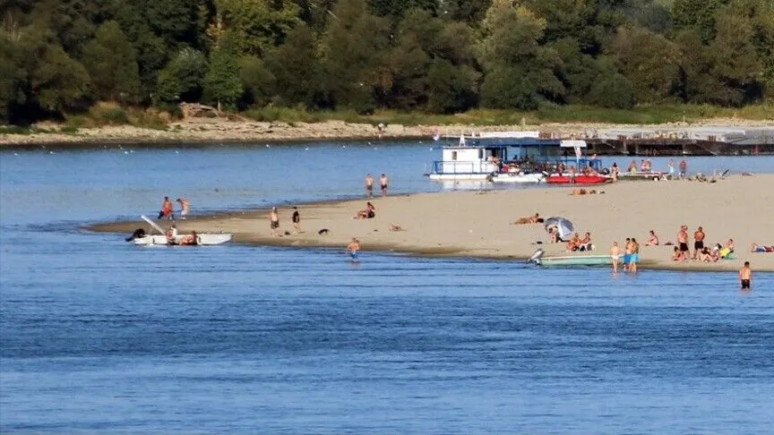 Avrupa'nın en uzun ikinci nehri olan ve 10 ülkenin sınırlarından