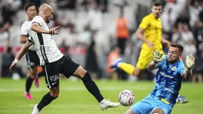 UEFA Avrupa Ligi üçüncü eleme turu rövanşında Çekya'nın Hradec Kralove