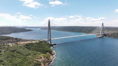 Bakan Uraloğlu, Yavuz Sultan Selim Köprüsü'nün 10 yıldır hizmet verdiğini