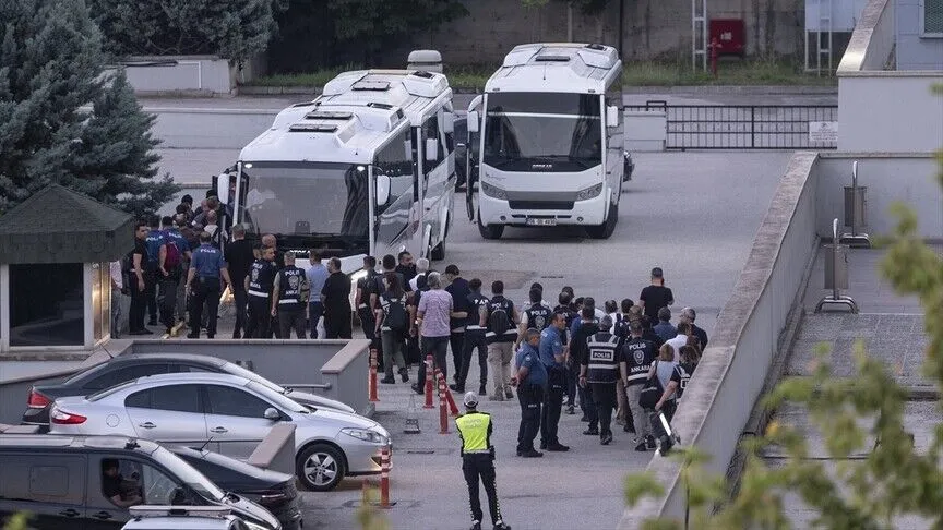 Erdal Beşikçioğlu ve 39 şüpheli tutuklandı