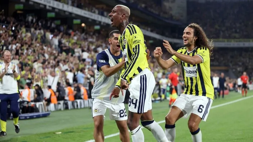 Fenerbahçe'nin UEFA Şampiyonlar Ligi 3. eleme turu ilk maçında Avusturya